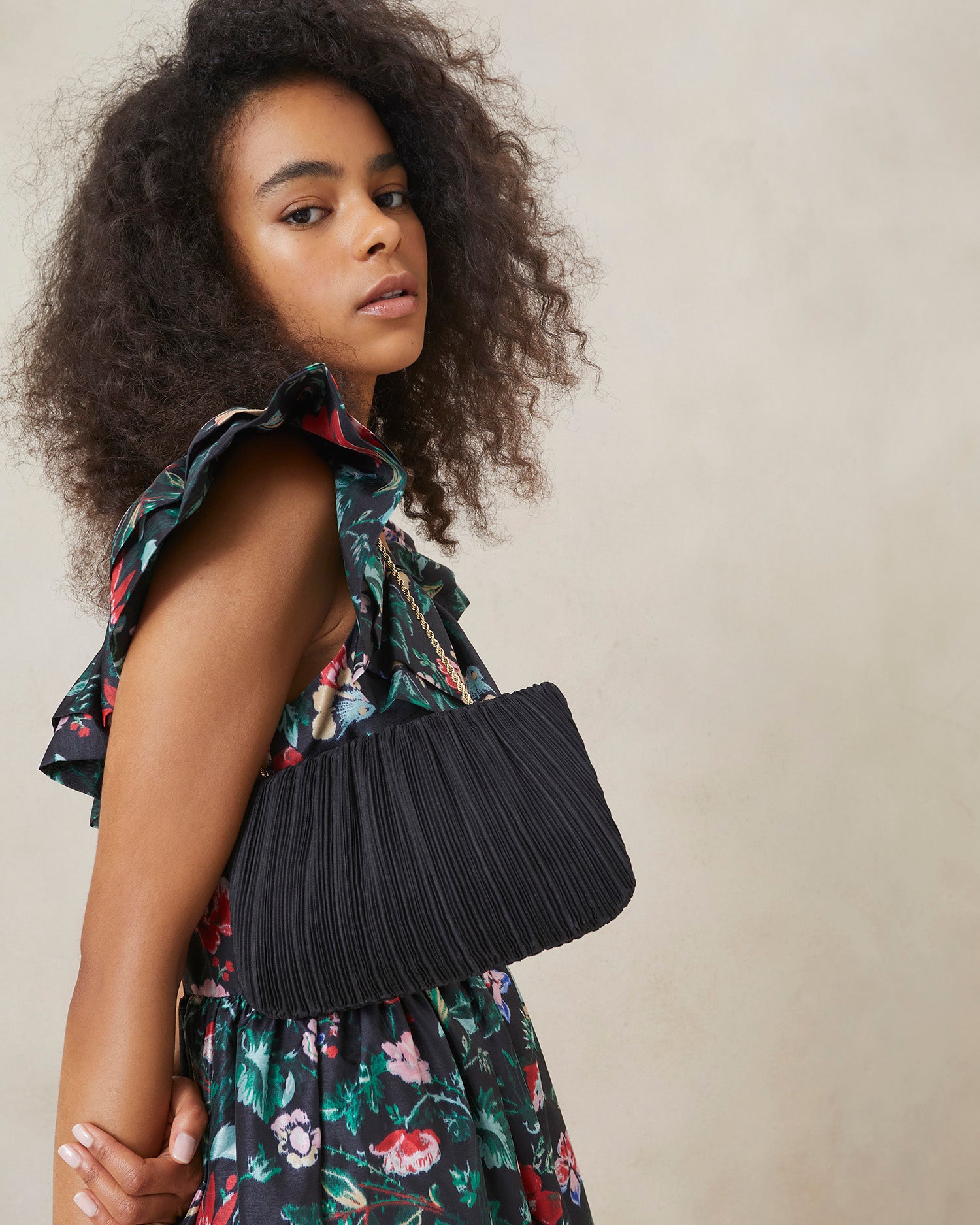 Brit Black Flat Pleated Clutch